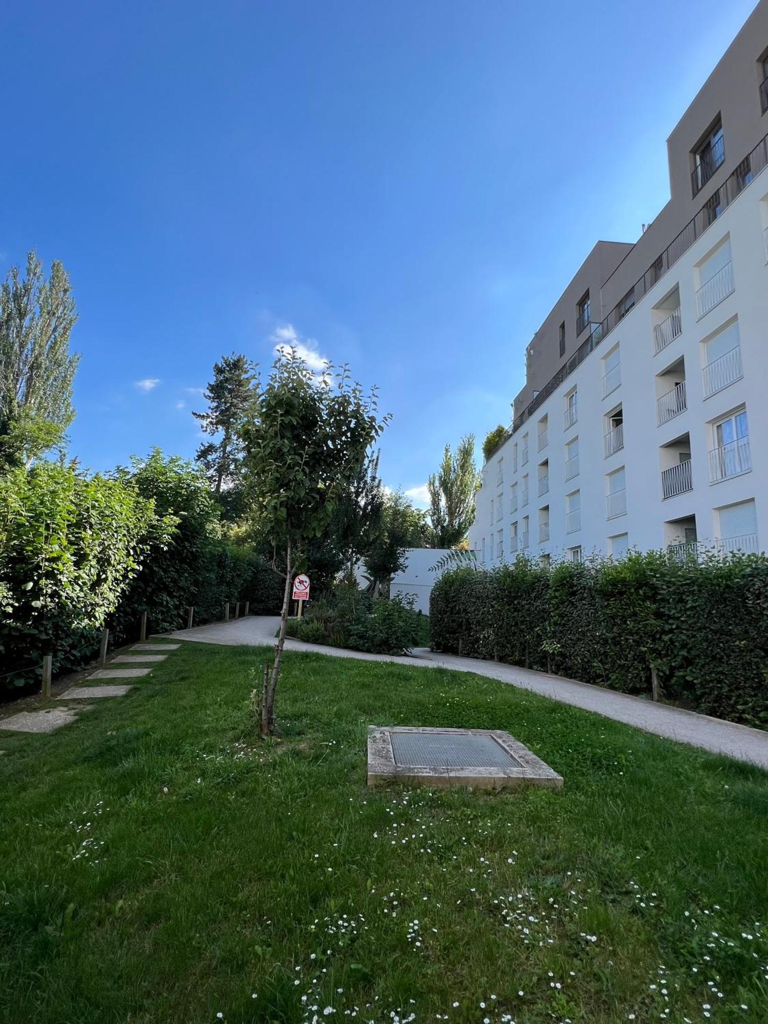 Appartement Elegant Et Lumineux Romainville Exteriér fotografie